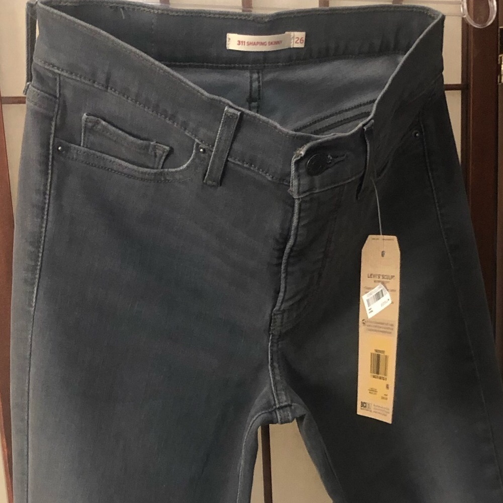 Levi’s Sculpt Hyper soft Jeans‼️